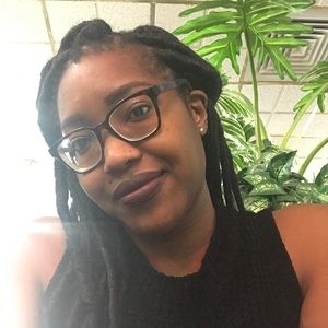 Meet your Posher, Leah